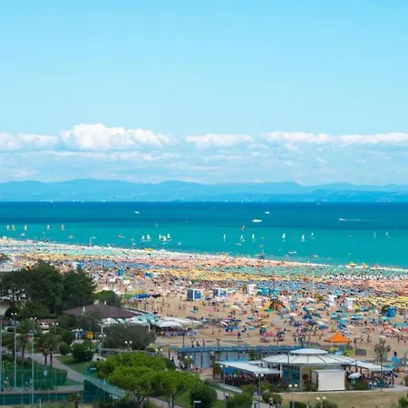 Apartment Welcoming Flat With Garden-view Terrace - Beahost Bibione